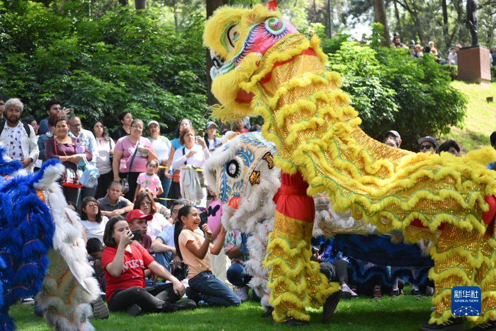 金沙巴黎广场